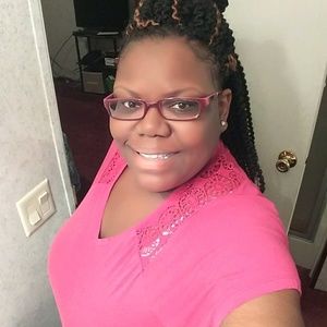 Meet your Posher, Tiffany